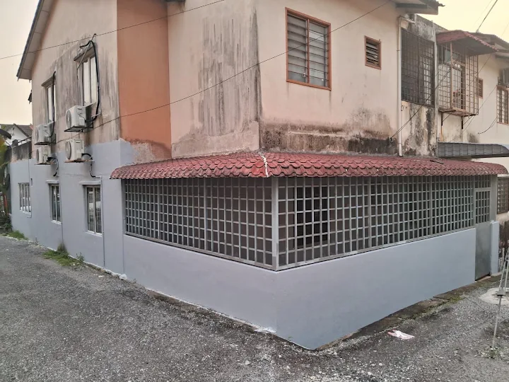 End-lot Townhouse